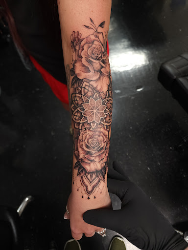 Explore kintsugi tattoo ideas, creative tattoo ideas in Decatur, available at Royal Spade Tattoo