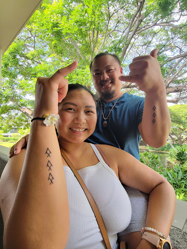 Explore hammerhead shark tattoo ideas, creative tattoo ideas in Honolulu, available at 434 TATTOO WAIKIKI