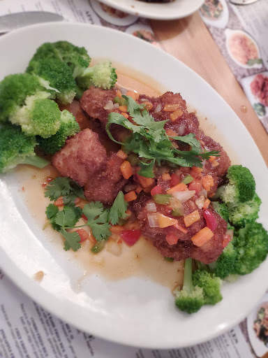 Restaurant «Thai Cottage», reviews and photos, 10001 Westheimer Rd # 2124, Houston, TX 77042, USA