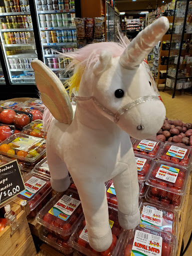 Grocery Store «Wynn’s Market», reviews and photos, 141 9th St N, Naples, FL 34102, USA