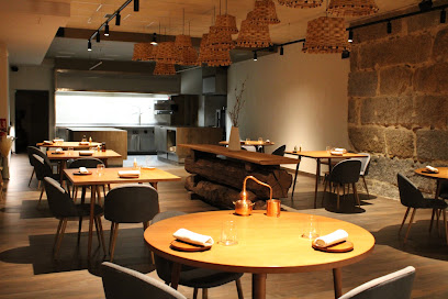 Ceibe restaurante - Rúa San Miguel, 8, 32005 Ourense, Spain