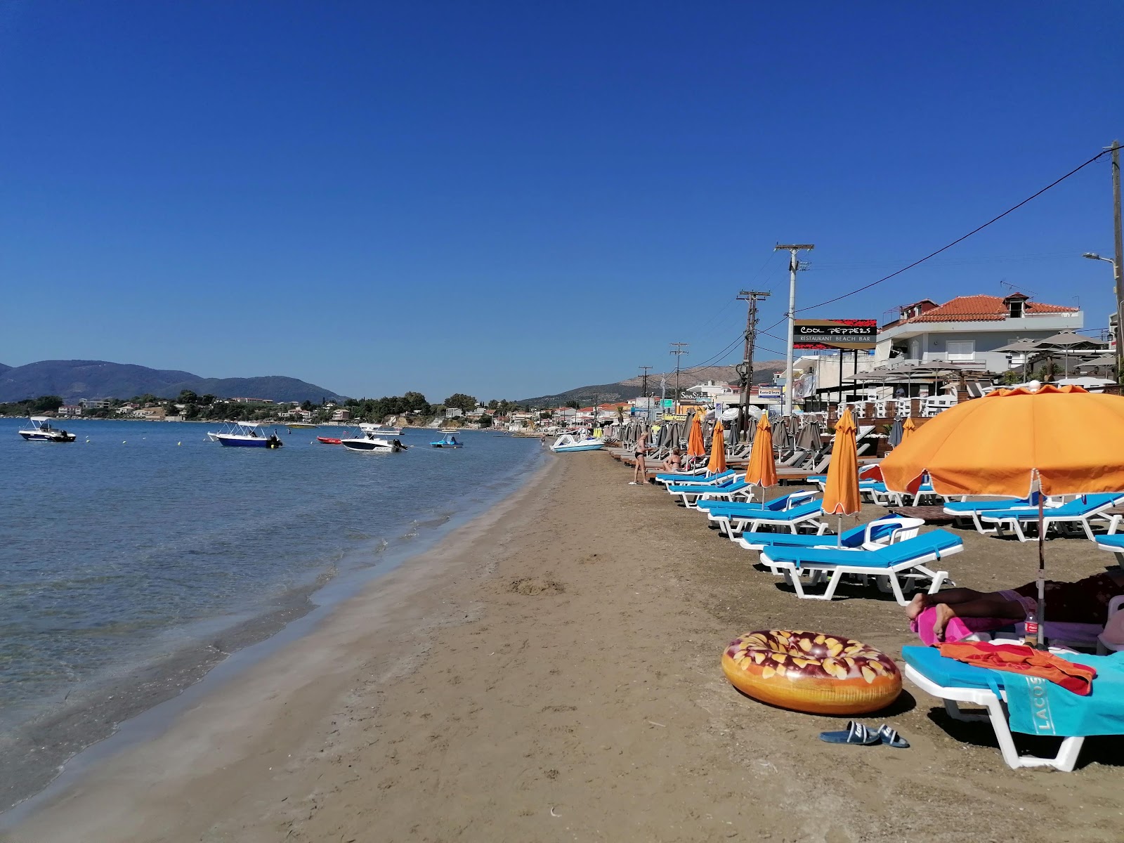 Photo de Plage de Laganas II zone des équipements