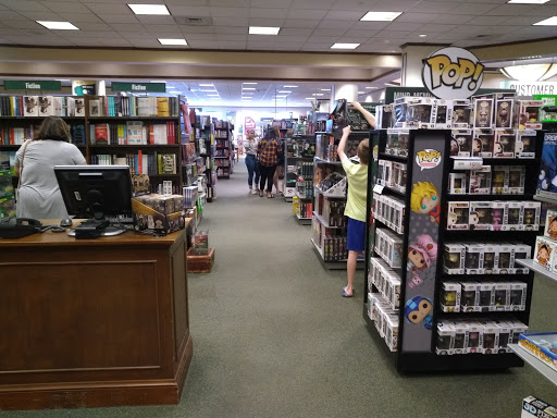 Book Store «Barnes & Noble», reviews and photos, 6134 S Westnedge Ave, Portage, MI 49002, USA