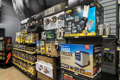 Truck Accessories Store «4 Wheel Parts - Portland - South Tabor», reviews and photos, 2700 SE 82nd Ave, Portland, OR 97266, USA
