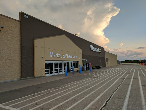 Walmart Supercenter, 101 115th St, Anamosa, IA 52205, USA, 