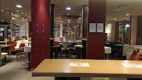 Atmosphère du Restauration rapide McDonald's à Mazères-Lezons - n°11