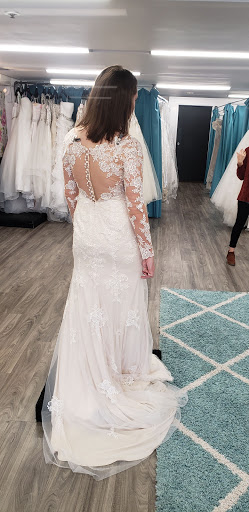 Bridal Shop «Second Summer Bride, By Appointment», reviews and photos, 1433 Fulton Ave A, Sacramento, CA 95825, USA