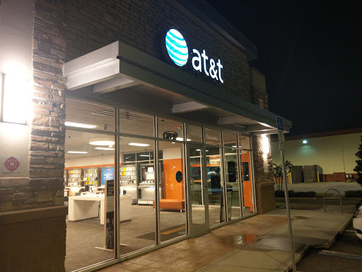 Cell Phone Store «AT&T Authorized Retailer at Country Club Corners», reviews and photos, 2421 S Woodland Blvd, DeLand, FL 32724, USA