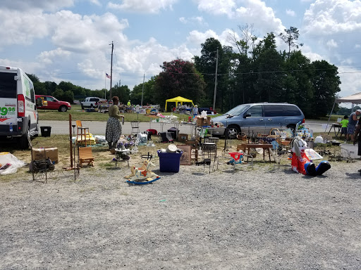 Flea Market «Azalea Flea Market», reviews and photos, 5209 Wilkinson Rd, Richmond, VA 23227, USA