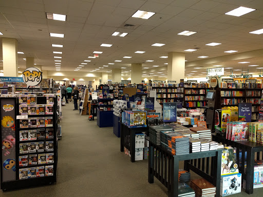 Book Store «Barnes & Noble», reviews and photos, 7200 Harrison Ste 5 #5, Rockford, IL 61112, USA