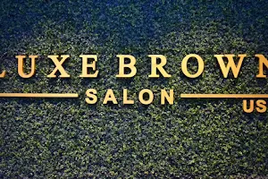 Luxe Brown Salon image