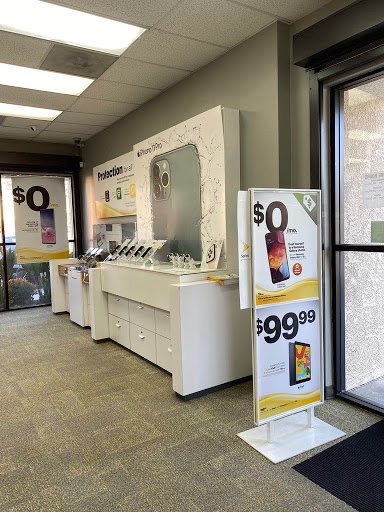 Cell Phone Store «Sprint Store», reviews and photos, 1193 S Diamond Bar Blvd, Diamond Bar, CA 91765, USA