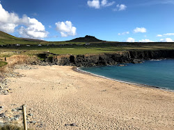 Φωτογραφία του Clogher Beach με ευρύχωρος κόλπος
