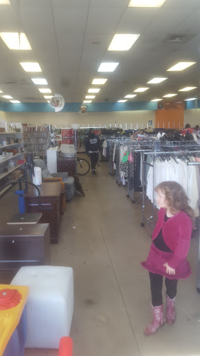 Thrift Store «Triad Goodwill Store & Donation Center», reviews and photos, 106 Muirs Chapel Rd, Greensboro, NC 27407, USA