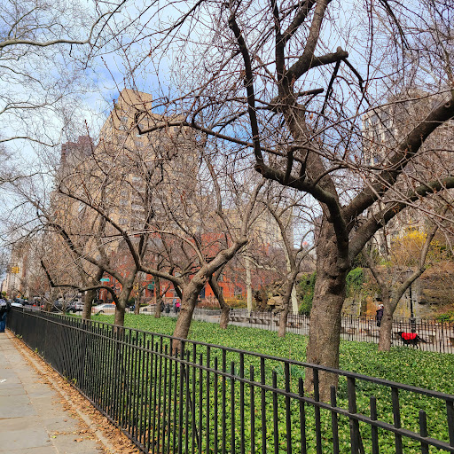 Park «Carl Schurz Park», reviews and photos, East 86th Street & East End Ave, New York, NY 10028, USA