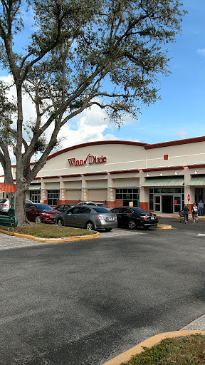 Grocery Store «Winn-Dixie», reviews and photos, 2519 McMullen Booth Rd #106, Clearwater, FL 33761, USA