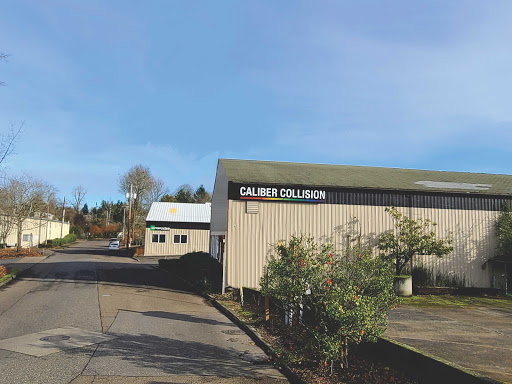 Auto Body Shop «Kadel’s Auto Body, an ABRA Company», reviews and photos, 120 Foothills Rd, Lake Oswego, OR 97035, USA