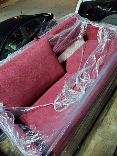 Furniture Store «Raymour & Flanigan Furniture and Mattress Store», reviews and photos, 275 Glen Cove Rd, Carle Place, NY 11514, USA