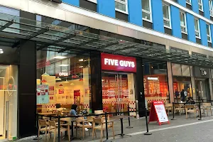 Five Guys Dortmund Westenhellweg image