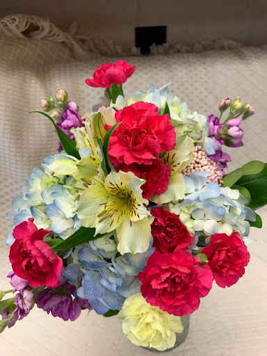 Florist «Schultz Floral Shop», reviews and photos, 2204 Calumet Ave, Valparaiso, IN 46383, USA