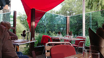 Atmosphère du Restaurant Eau Petit Pont à La Salle-les-Alpes - n°5