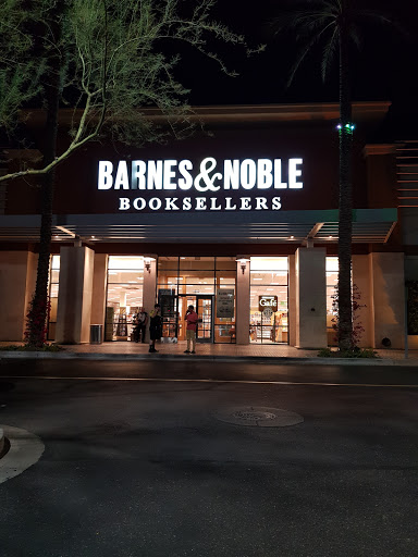 Book Store «Barnes & Noble», reviews and photos, 2000 E Rio Salado Pkwy #1032, Tempe, AZ 85281, USA