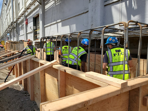 1555 Down River Dr, Woodland, WA 98674, USA