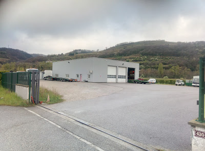 Truck Maintenance à Sarras