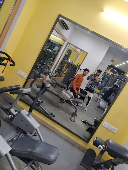 SS Gym & Fitness Center - F-74, L.I.G, near Saifali Jain Hospital, Indore, Madhya Pradesh 452001, India