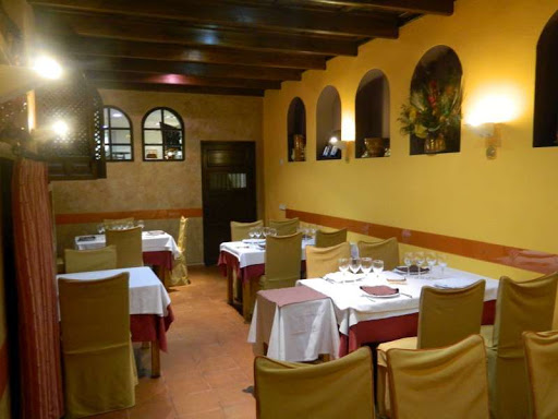 Restaurante Horno de la Cruz. - C. Cruz, 7, 02001 Albacete, España
