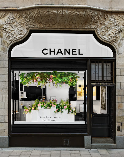 CHANEL Fragrance and Beauty boutique