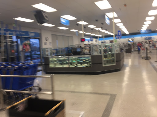 Clothing Store «Ross Dress for Less», reviews and photos, 194 Donahue St, Sausalito, CA 94965, USA