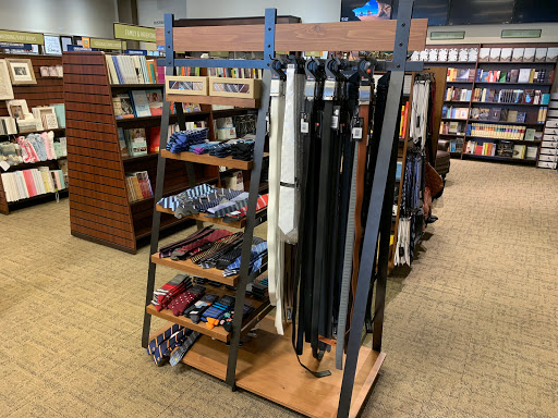 Religious Goods Store «Deseret Book», reviews and photos, 107 E 12300 S, Draper, UT 84020, USA
