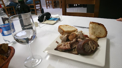 Gastrobar Restaurante La Paloma - C. Pío Gullón, 16, 24700 Astorga, León, Spain