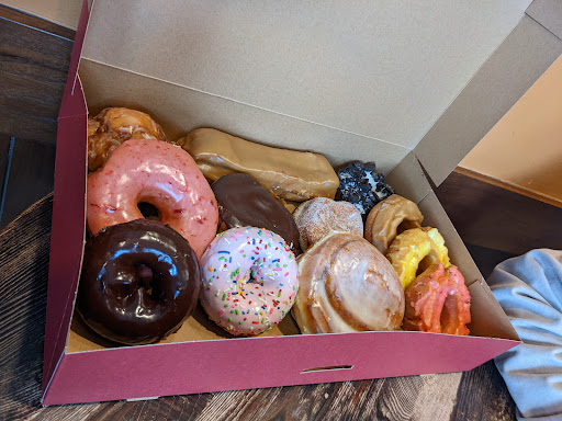 Donut Shop «Top Pot Doughnuts», reviews and photos, 815 N 10th St f, Renton, WA 98057, USA