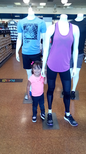 Shoe Store «Reebok Outlet», reviews and photos, 6974 Gateway Blvd E, El Paso, TX 79915, USA