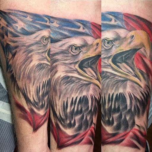 Tattoo Shop «Moth Studio», reviews and photos, 428 W Commercial St, Springfield, MO 65803, USA