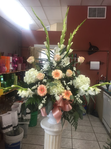 Gift Basket Store «FLOWERS BY TARA AND JEWELRY WORLD», reviews and photos, 2087 Wilma Rudolph Blvd, Clarksville, TN 37040, USA