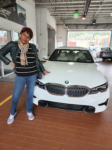 BMW Dealer «P & W BMW», reviews and photos, 4801 Baum Blvd, Pittsburgh, PA 15213, USA