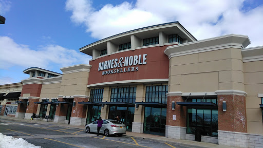 Barnes & Noble, 4000 Jericho Turnpike, East Northport, NY 11731, USA, 