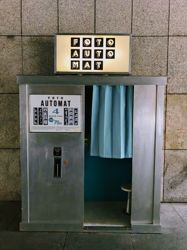 Fotoautomat Prague - vintage photobooth