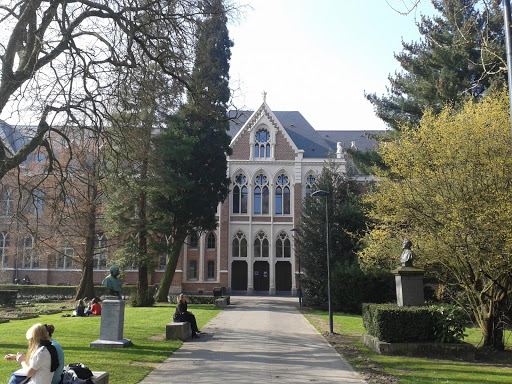 Faculté de Médecine et de Maïeutique de Lille - Université Catholique de Lille