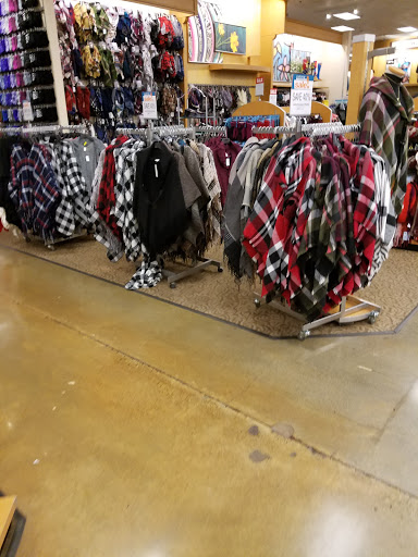 Grocery Store «Fred Meyer», reviews and photos, 33702 21st Ave SW, Federal Way, WA 98023, USA