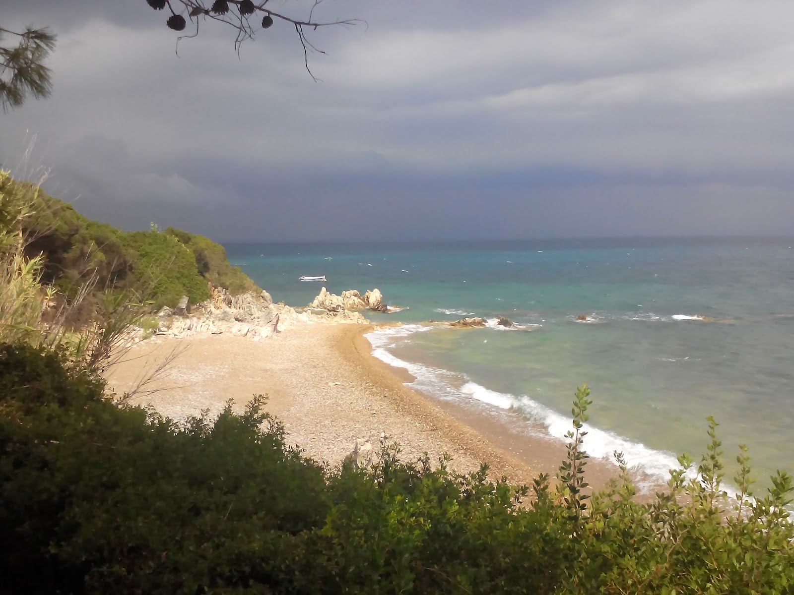 Kalamaki beach II的照片 位于自然区域