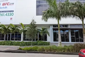 Doral Square Shopping Mall image