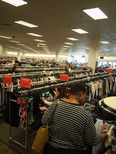 Department Store «Nordstrom Rack Shoppers World», reviews and photos, 1 Worcester Rd, Framingham, MA 01701, USA