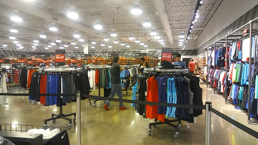 Sporting Goods Store «Nike Factory Store», reviews and photos, 6170 Grand Ave #569, Gurnee, IL 60031, USA