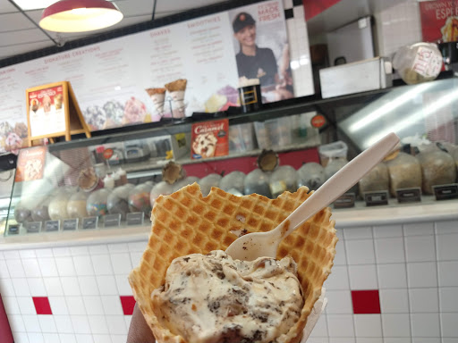 Ice Cream Shop «Cold Stone Creamery», reviews and photos, 101 Main St K, Seal Beach, CA 90740, USA