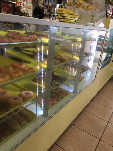 Donut Shop «American Donuts Shop», reviews and photos, 3355 Iowa Ave, Riverside, CA 92507, USA