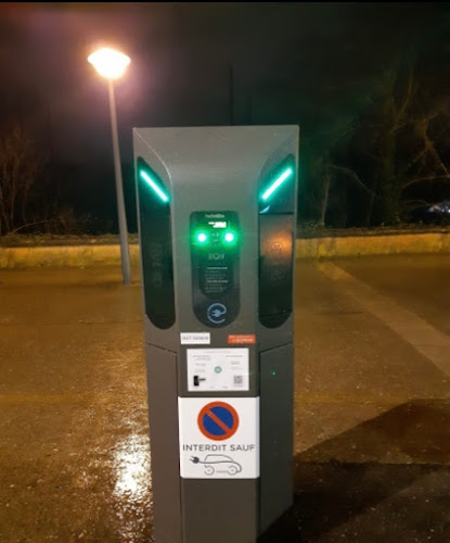 Borne de recharge de véhicules électriques Indigo Station de recharge Metz